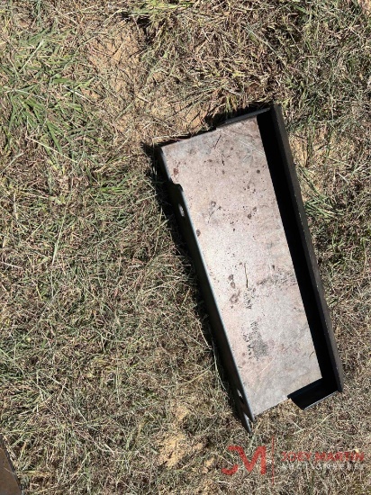 MINI MULTI TERRAIN LOADER BACKING PLATE, (DINGO STYLE)