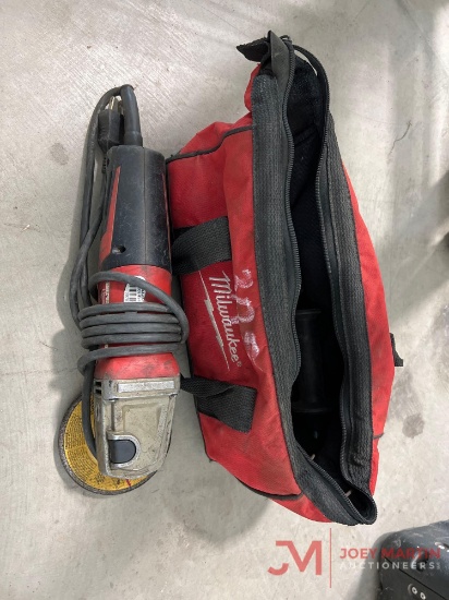 MILWAUKEE ELECTRIC ANGLE GRINDER WITH BAG