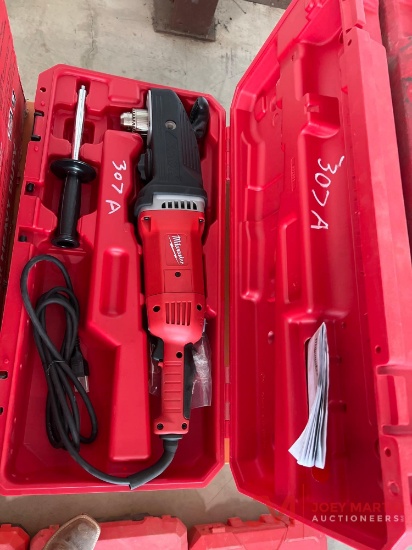 UNUSED MILWAUKEE HEAVY DUTY SUPER HAWG ELECTRIC ANGLE DRILL WITH CASE