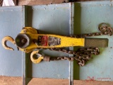 HAUL MASTER 1 1/2 TON LEVER CHAIN HOIST, (PIC IS A SAMPLE, ITEMS MAY VARY IN CONDITION)