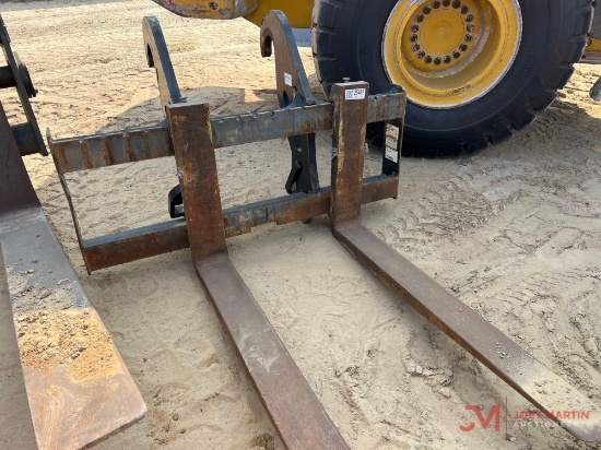 CAT 924, 930, AND 938 LOADER FORKS