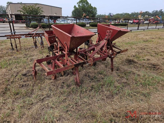 COVINGTON 2 ROW PLANTER/CULTIVATOR