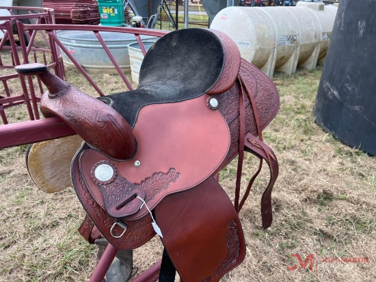 HEREFORD BRAND 16" RIDING SADDLE