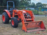 KUBOTA M7060D AG TRACTOR