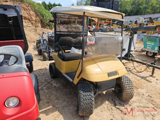 EZ-GO GAS POWERED GOLF CART