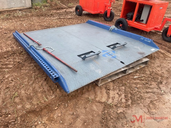LOADING RAMP W/ 20,000 CAPACITY
