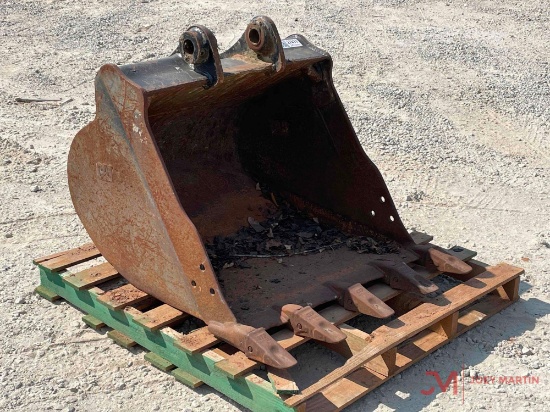 CAT 36" TOOTH EXCAVATOR BUCKET