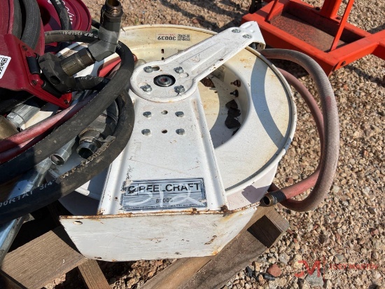 REELCRAFT HOSE REEL WITH WATER HOSE