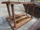 8' X 6' TRENCH BOX WITH ADJUSTABLE 3' SPREADER BARS