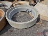 4' X 3' CONCRETE RISER AND 4' X 1' CONCRETE RISER