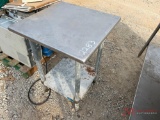 COMMERCIAL STAINLESS KITCHEN TABLE
