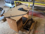 CONTENTS OF PALLET DESK, FLOOR JACK
