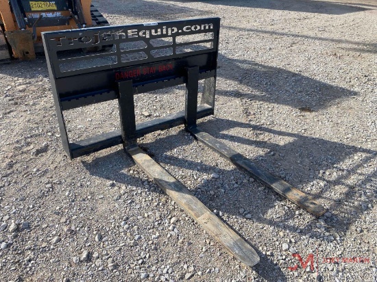 TROJAN 48" FORKS SKID STEER ATTACHMENT