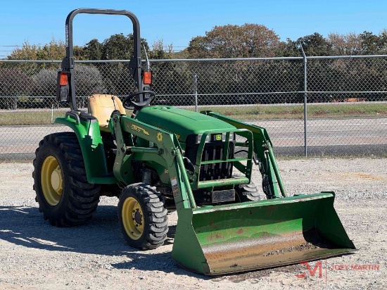 JOHN DEERE 3032E UTILITY TRACTOR