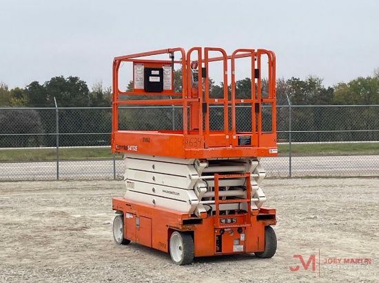 2016 SNORKEL S4732E ELECTRIC SCISSOR LIFT