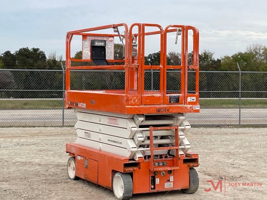 2015 SNORKEL S4732E ELECTRIC SCISSOR LIFT