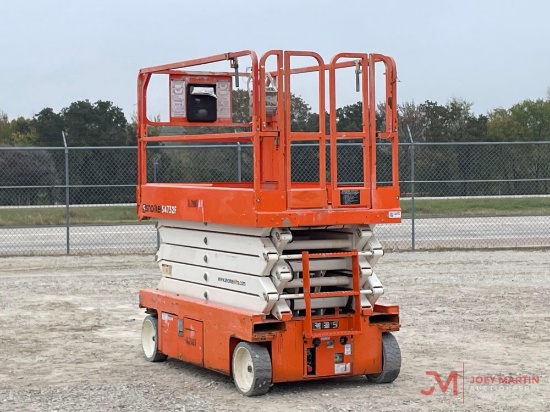 2015 SNORKEL S4732E ELECTRIC SCISSOR LIFT