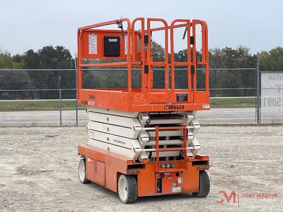 2016 SNORKEL S4732E ELECTRIC SCISSOR LIFT