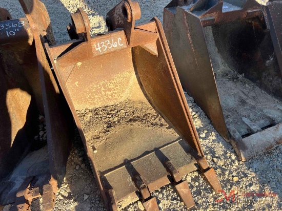 22" BACKHOE BUCKET