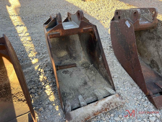 22" BACKHOE BUCKET
