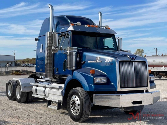 2013 WESTERN STAR 4900 SB SLEEPER TRUCK TRACTOR
