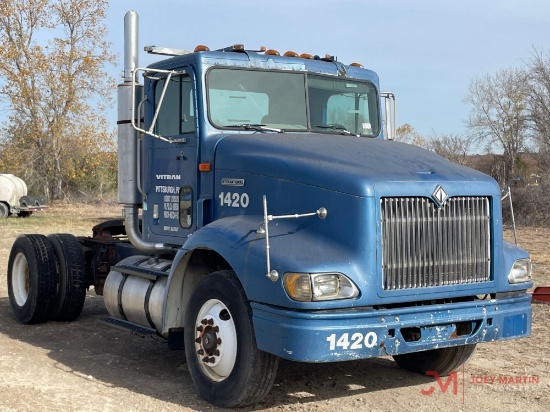 1999 INTERNATIONAL 9100 DAY CAB