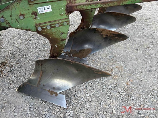 4 BOTTOM SWITCH PLOW