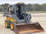 2015 JOHN DEERE 318E SKID STEER