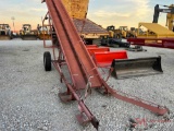 SQUARE BALE ELEVATOR