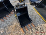 (1) NEW TROJAN EXCAVATOR TOOTH BUCKET