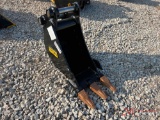 (1) NEW TROJAN EXCAVATOR TOOTH BUCKET