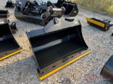 (1) NEW TROJAN EXCAVATOR HYDRAULIC ROTATING CLEANOUT BUCKET