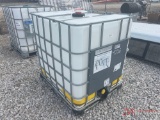 275 GALLON PLASTIC TOTE WITH METAL CAGE