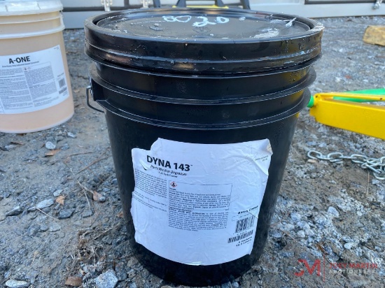 5 GALLON BUCKET OF DYNA 143 PARTS WASHER