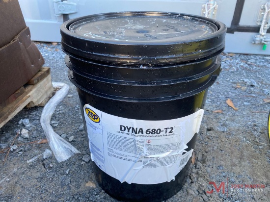 5 GALLON BUCKET OF ZEP DYNA 680-T2