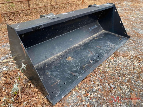UNUSED 84" TRACTOR BUCKET, COUPLER