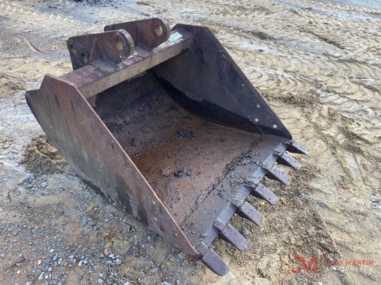36" BACKHOE TOOTH BUCKET