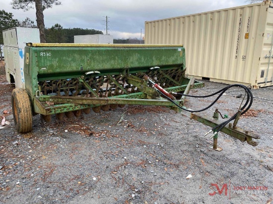 JOHN DEERE 8200 GRAIN DRILL