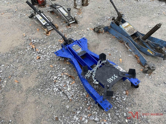 LOW PROFILE HYDRAULIC TRANSMISSION JACK