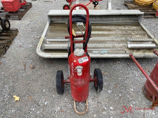 DRY CHEMICAL FIRE EXTINGUISHER, NON WORKING