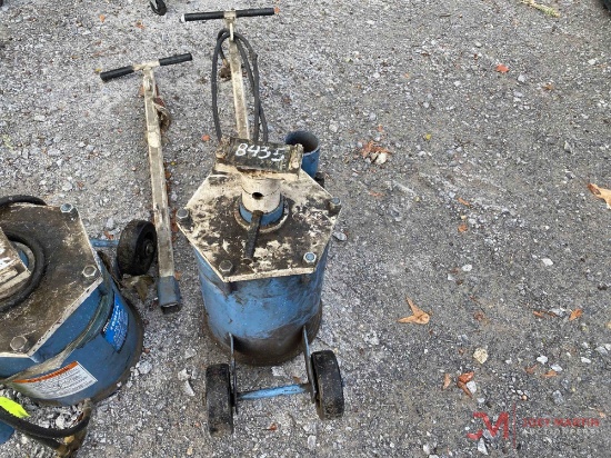 AIR POWERED 10 TON JACK