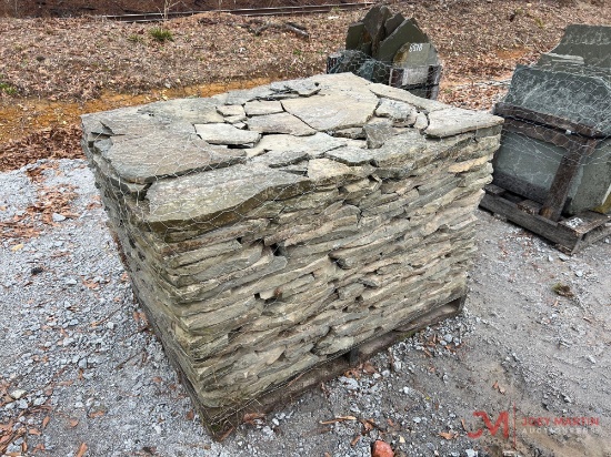 PALLET OF COLONIAL WALL STONE
