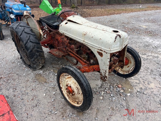FORD TRACTOR 8N