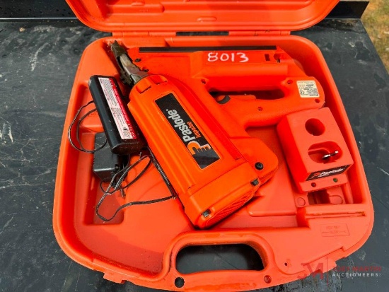 PASLODE BATTERY POWERED NAILER WITH CASE