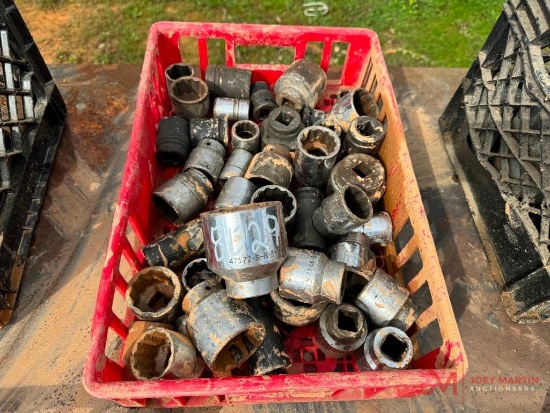 CRATE OF VARIOUS SOCKETS