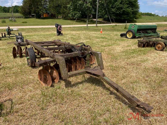 JOHN DEERE OFF-SET DISC HARROW