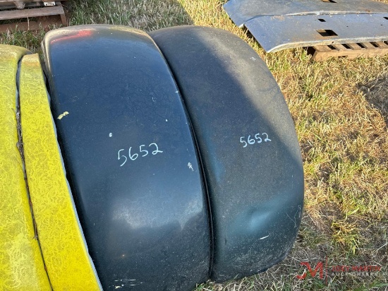 (2) BLACK TRUCK FENDERS