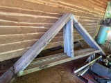 (10) 9' WOODEN TRUSSES