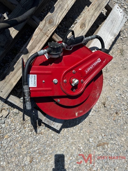REEL CRAFT 7850 HOSE REEL W/ HOSE & GREASE GUN