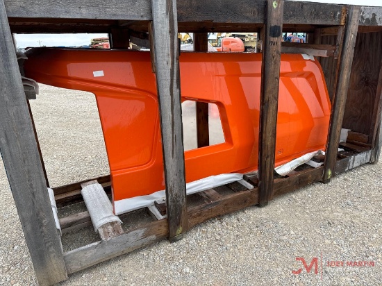 UNUSED JLG 660SJ/600S TANK SIDE HOOD